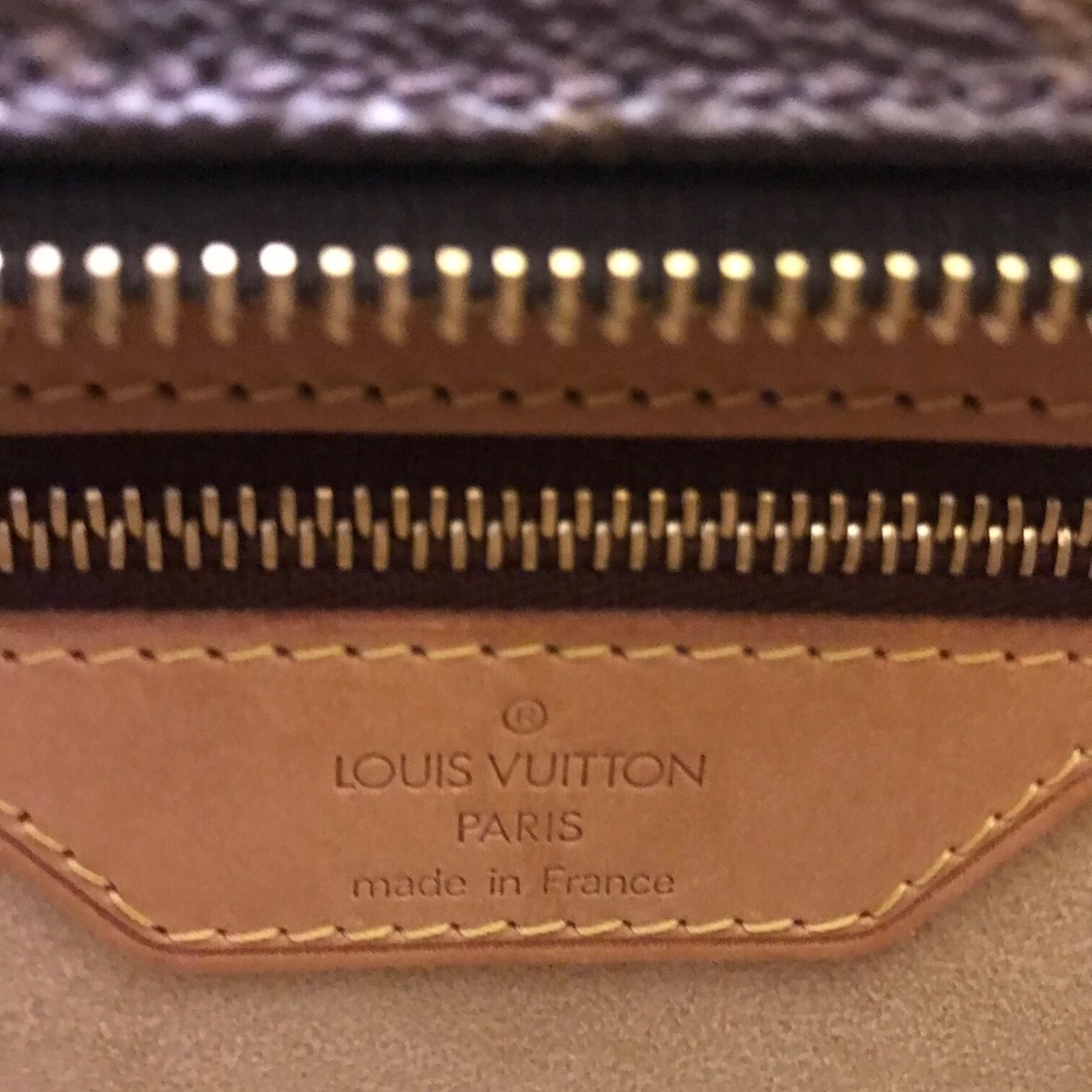 ❤️SOLD❤️Authentic Louis Vuitton Luco Tote - Picture 7 of 8